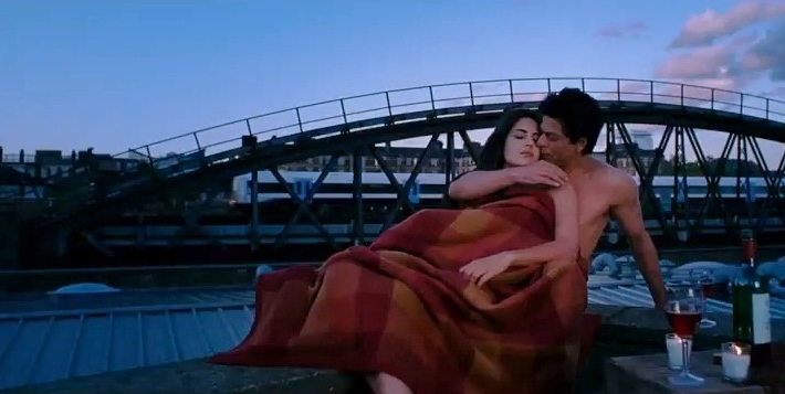 jab tak hai jaan , hot scenes